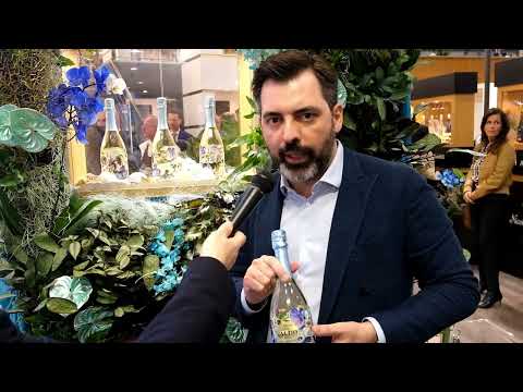 Matteo D&#039;Agostino di Valdo Spumanti presenta Aquarius Blanc de Blancs a Vinitaly 2024