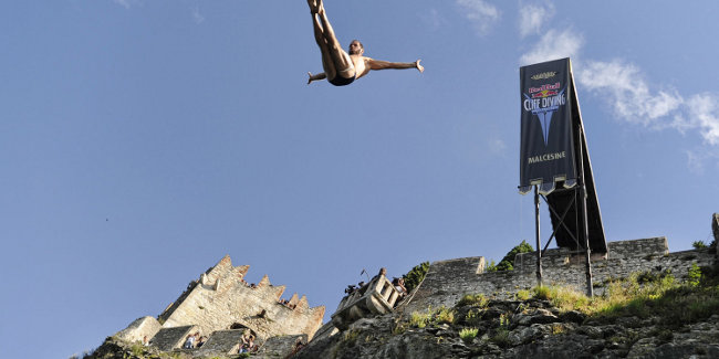 red-bull-cliff-diving