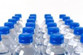 acqua-bottiglie-plastica-730x365
