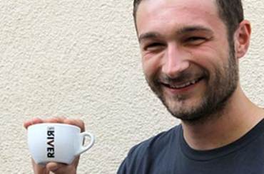 Christian Ullrich campione del mondo Latte Art Caffè River Tazzina