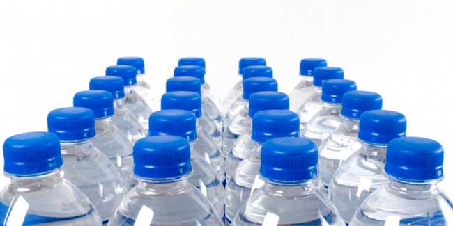 acqua-bottiglie-plastica-730x365