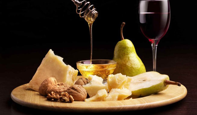 grana-padano-pere-noci-e-miele-750x439_8788