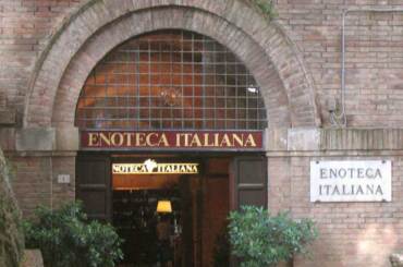 Enoteca_italiana_siena_ingresso