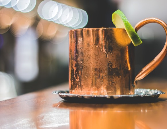 10. Vintage cocktails – Moscow Mule (mixologyacademy)