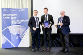 Consegna del Premio Speciale ANIMA. Da sinistra Marco Nocivelli Presidente ANIMA, Roberto Nocera Direttore Generale LSM e Bruno Fierro Vicepresidente ANIMA
