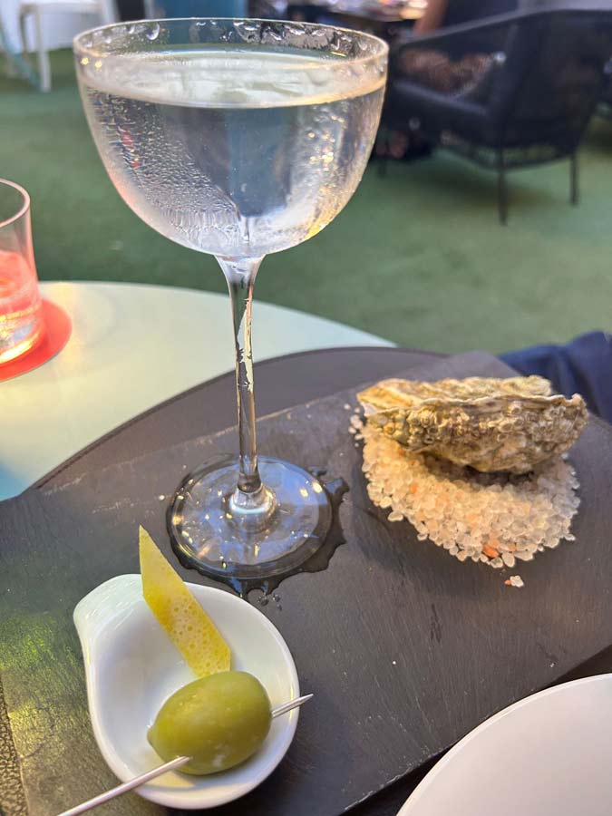 Cocktail Oyster Tiny