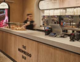 Nespresso entra nel mercato del caffè on-the-go in UK aprendo il primo format a Londra