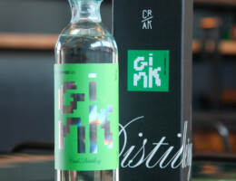 Crak brilla anche nel mondo dei Distillati con il suo nuovo progetto “Crak Distillery”
