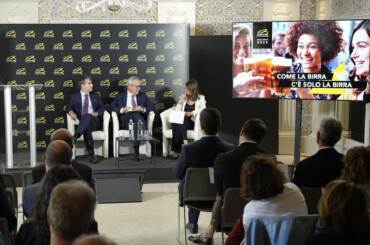 presentazione del Annual Report 2023 AssoBirra con il Presidente Alfredo Pratolongo ed il vicepresidente Federico Sannella