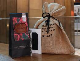 Starbucks Reserve Roastery Milano presenta un’esperienza regalo unica per il Natale 2025